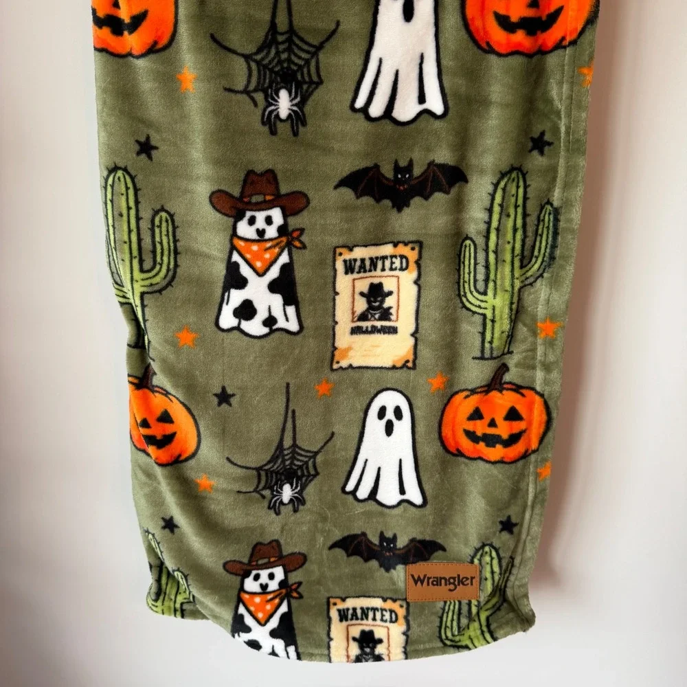 New Wrangler Green Western Cowboy Ghost 60x70 Blanket Halloween Wanted Pumpkin